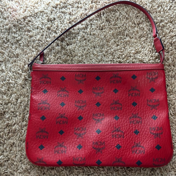 MCM purse - Picture 1 of 4